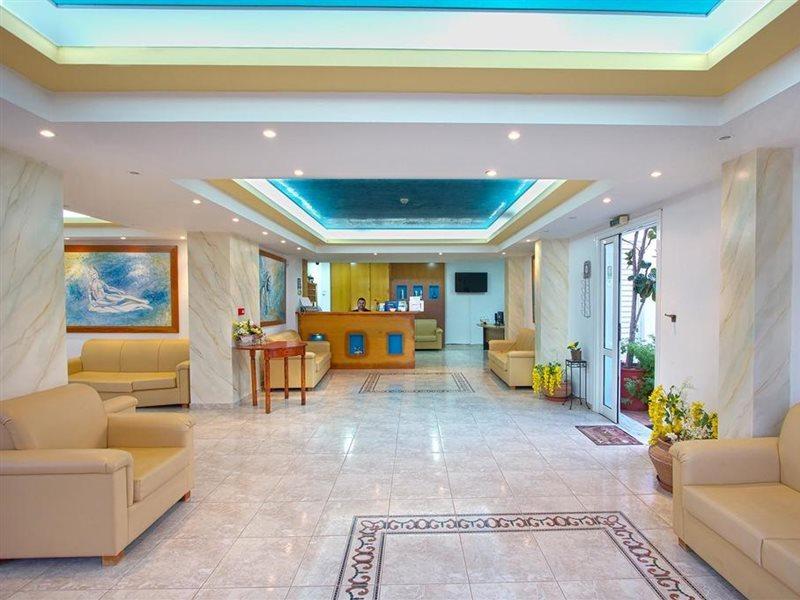 גאורגיופוליס Pinelopi Apartments מראה חיצוני תמונה