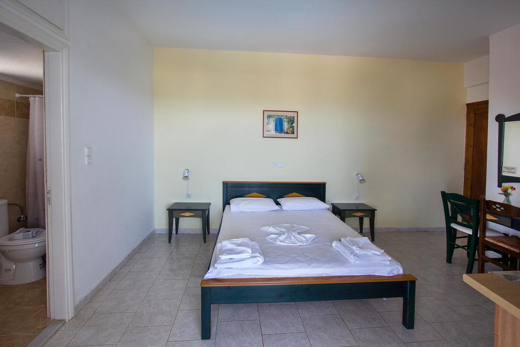 גאורגיופוליס Pinelopi Apartments מראה חיצוני תמונה