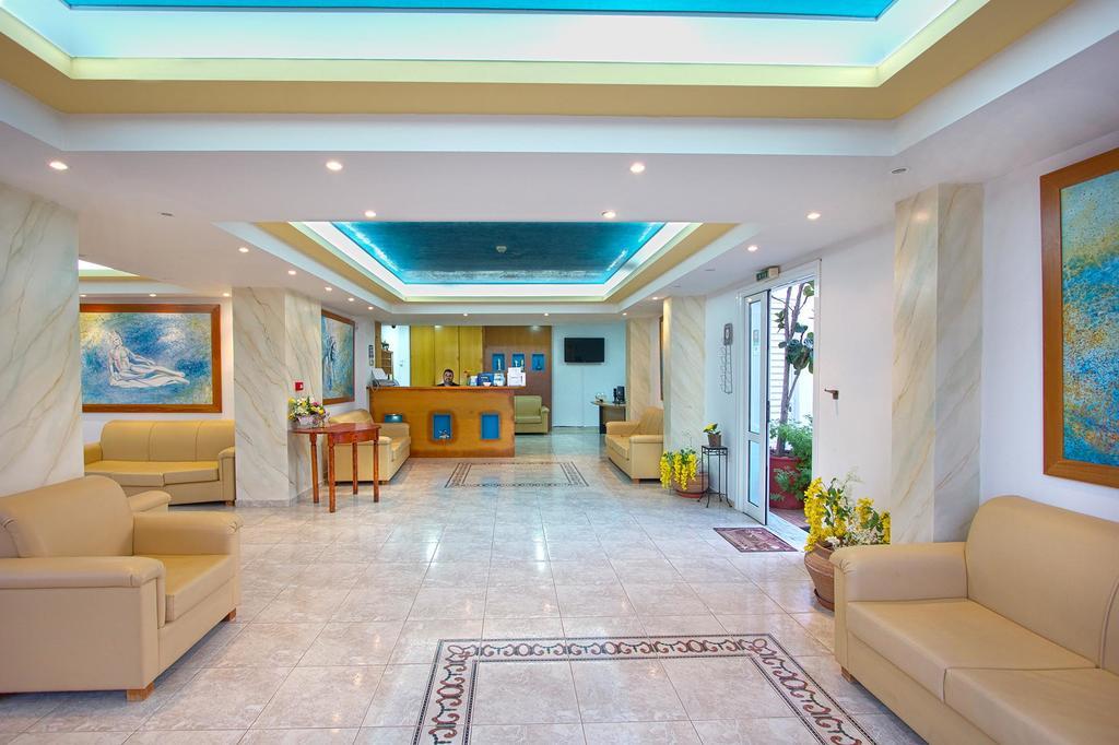 גאורגיופוליס Pinelopi Apartments מראה חיצוני תמונה