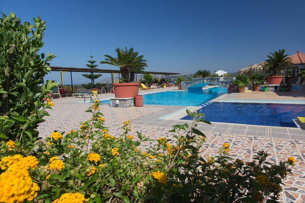 גאורגיופוליס Pinelopi Apartments מראה חיצוני תמונה