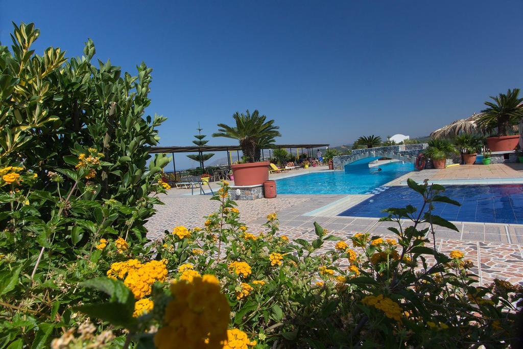 גאורגיופוליס Pinelopi Apartments מראה חיצוני תמונה