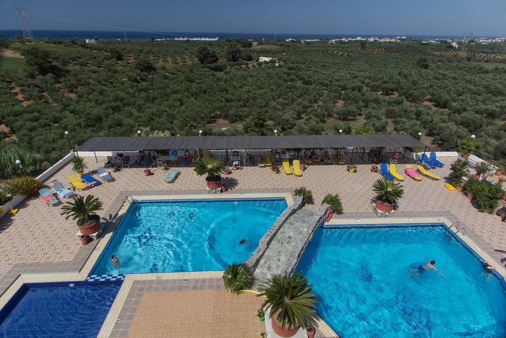 גאורגיופוליס Pinelopi Apartments מראה חיצוני תמונה
