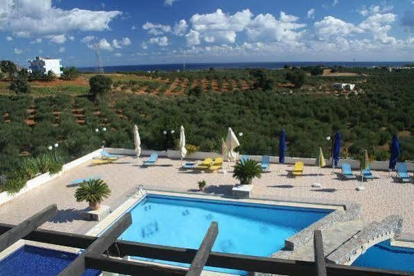 גאורגיופוליס Pinelopi Apartments מראה חיצוני תמונה